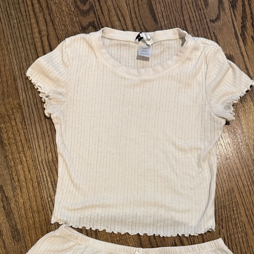 WeWoreWhat - women’s Cream Ribbed pointelle - Sleepwear Set M - Picture 2 of 8